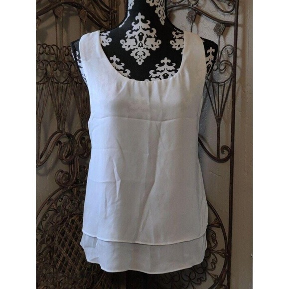 TRUE LIGHT Tops - TRUE LIGHT Womens Small White Chiffon Tunic Top Layered Sleeveless Racerback NWT